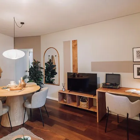 Seminiak - 1 Bedroom And Parking In Saldanha Apartmán