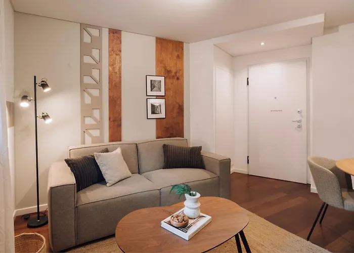 Seminiak - 1 Bedroom And Parking In Saldanha شقة *